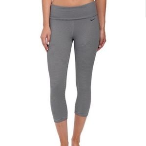 Nike Legend 2.0 Foldover Capri legging pants-sz. M